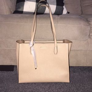 michael kors tote bag NWT
